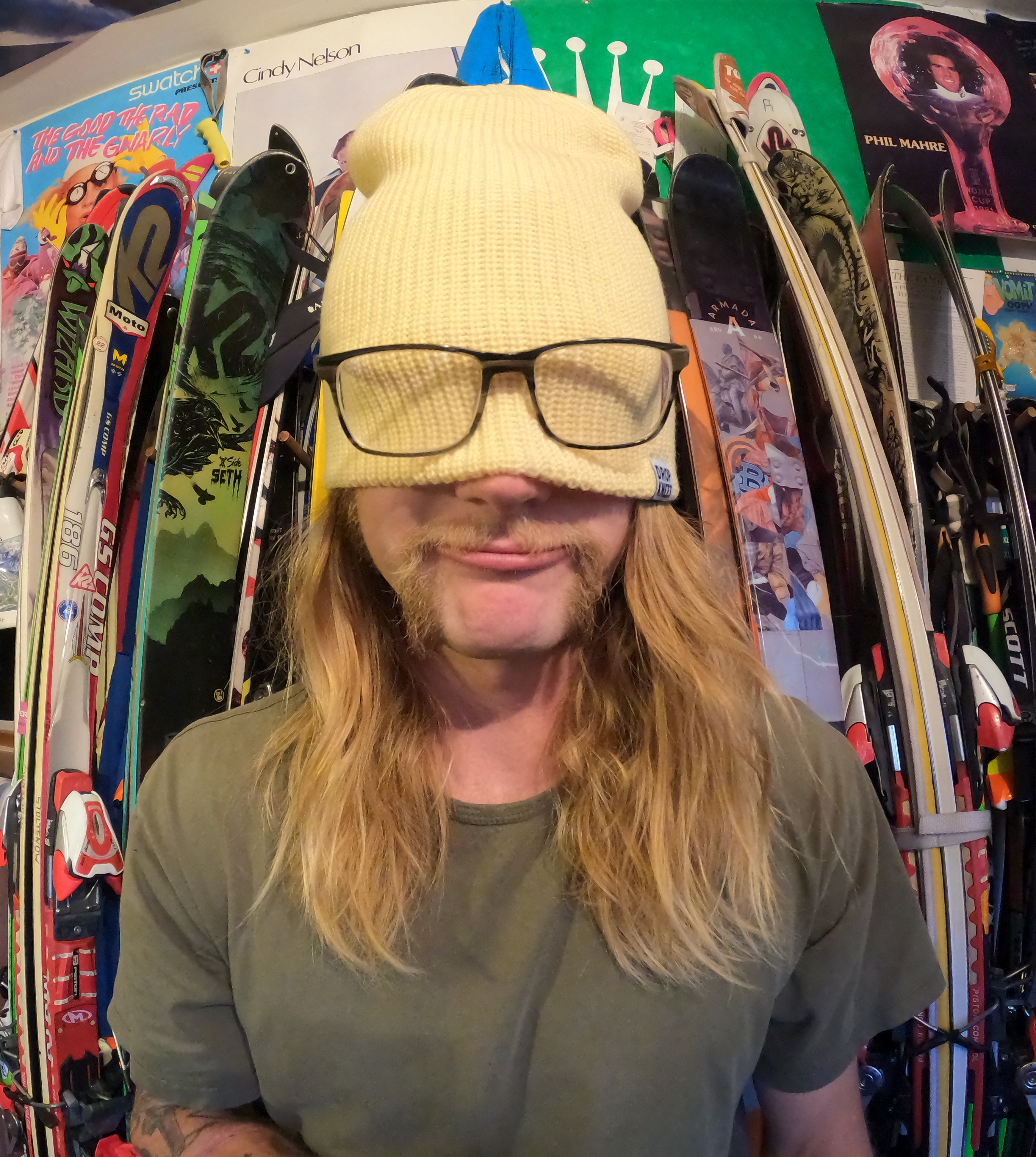 Gunnar_Stoltenow_TELE_COLO_Athlete_Team_Portrait_1.png